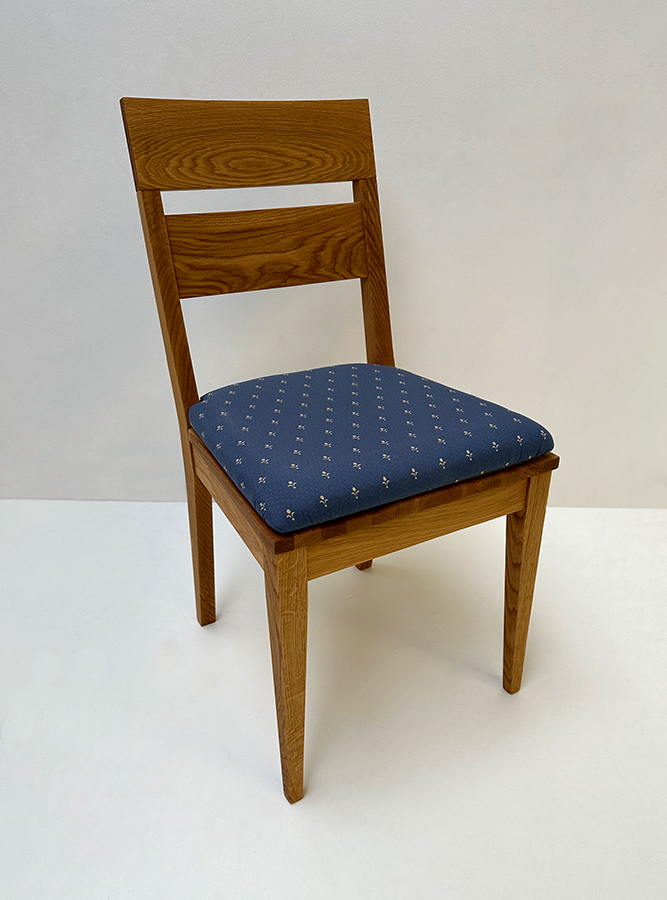 Stuhl Filippa-M, Massivholzstuhl Oviedo, Stuhlpolster Polsterplatte Kundl blau