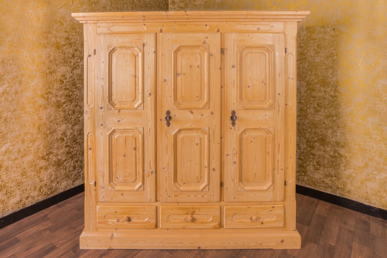 Voglauer Anno 1900 Bauernschrank Kleiderschrank Schlafzimmer Schrank