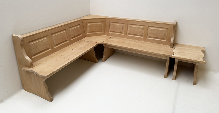 Eckbank Landau solo 195/195 cm, Truhen aufklappbar, Anstellhocker, Rosner gewachst