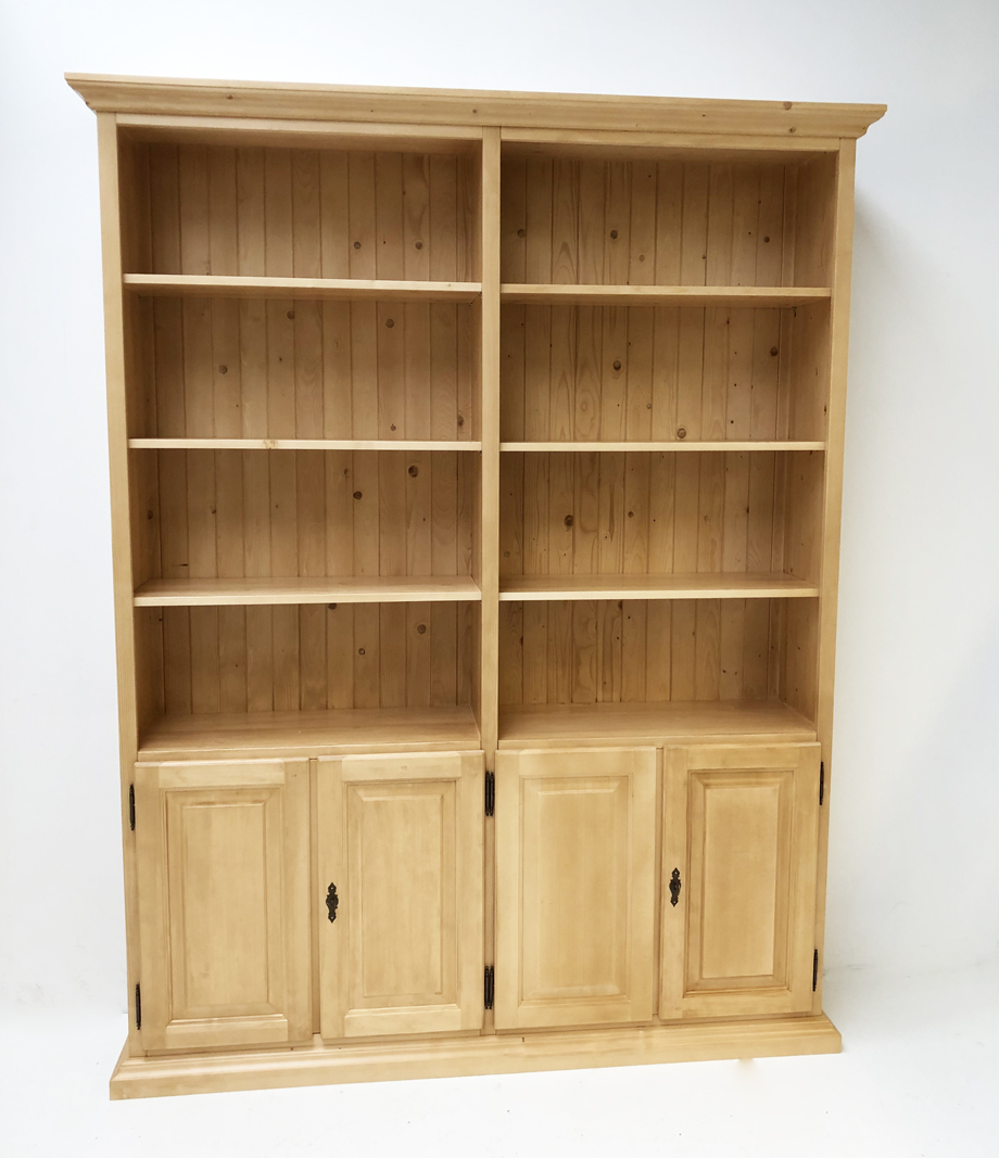 Bücherwand  Bücherregal Füssen Wertach 2-fach,  breit , Sondermaß mit Sockel