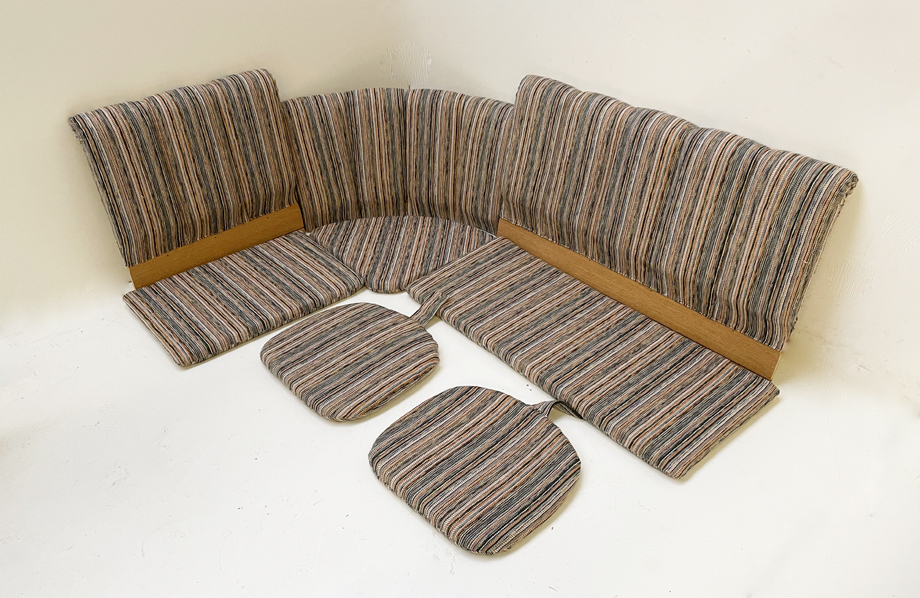 Polstersatz EKA Eckbankgruppe, Sitze genäht , Rücken Festpolster, mit Absteppung, Stoff Salzburg MU