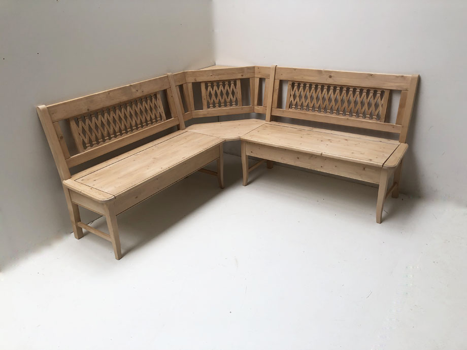 Kramsach, Eckbank 175/175 cm, mit Truhen, Rosner gewachst