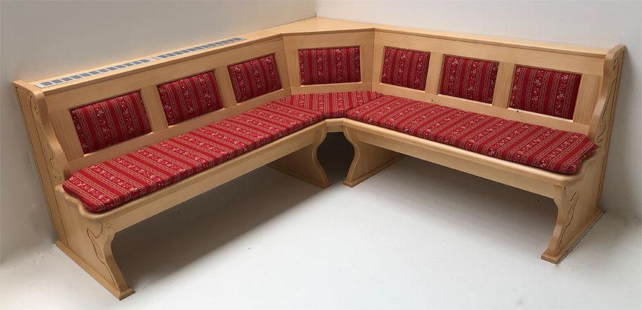 Eckbank Lindau 210/210, Ablagen- Wangenverbreiterung, Heizungsgitter, Kassettenpolster