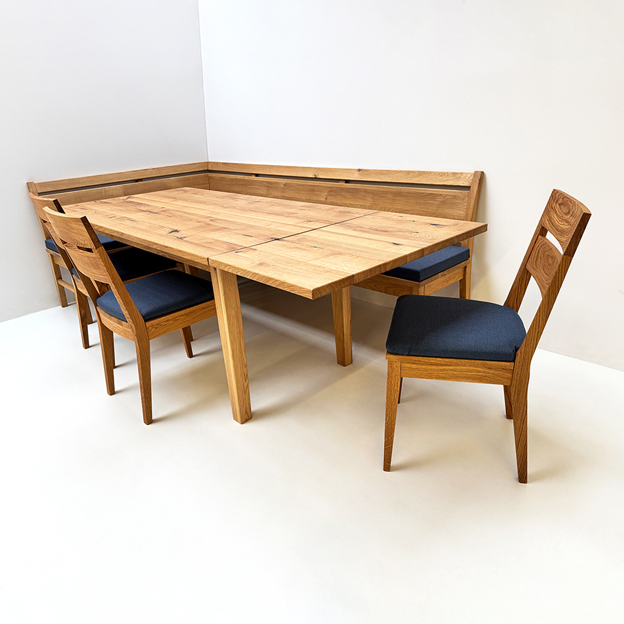 Eckbankgruppe Iseo Wildeiche, Bank 140/245 cm, Tisch 90/170 cm, Ansteckplatte 50 cm, 3 Stühle, V 675