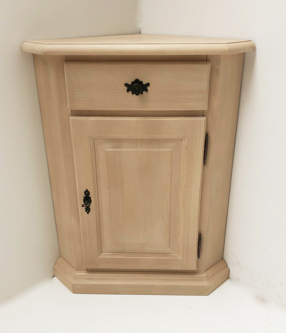 Eckanrichte Eckkommode Füssen Tölz mit Sockel, Wandmaß 50/50 cm, tiefer Eckschubladen !