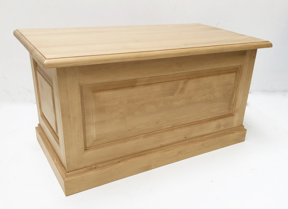 Truhe Füssen,  Holztruhe aufklappbar, Sondermaßtruhe 110/58/60 cm 