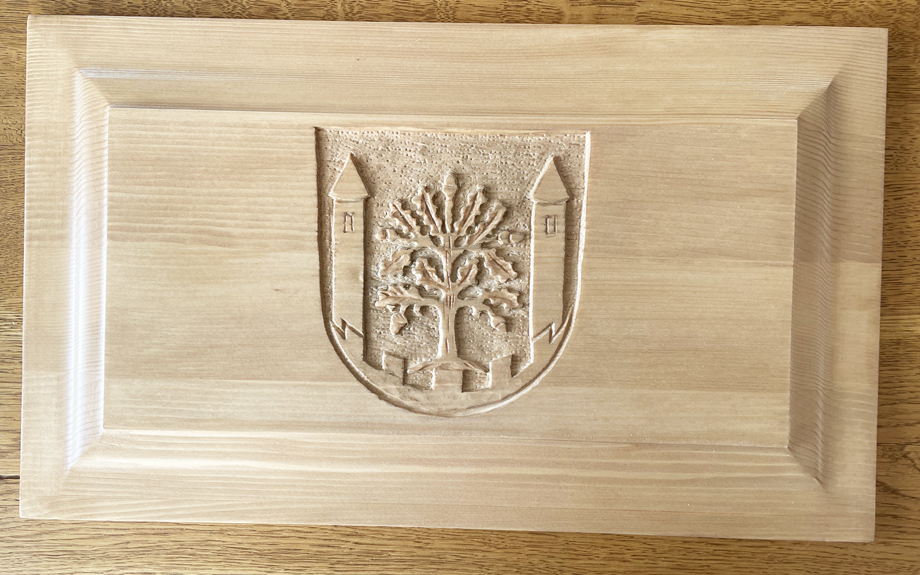 Füllung Kasette Geschnitzt Familienwappen nach Vorgabe