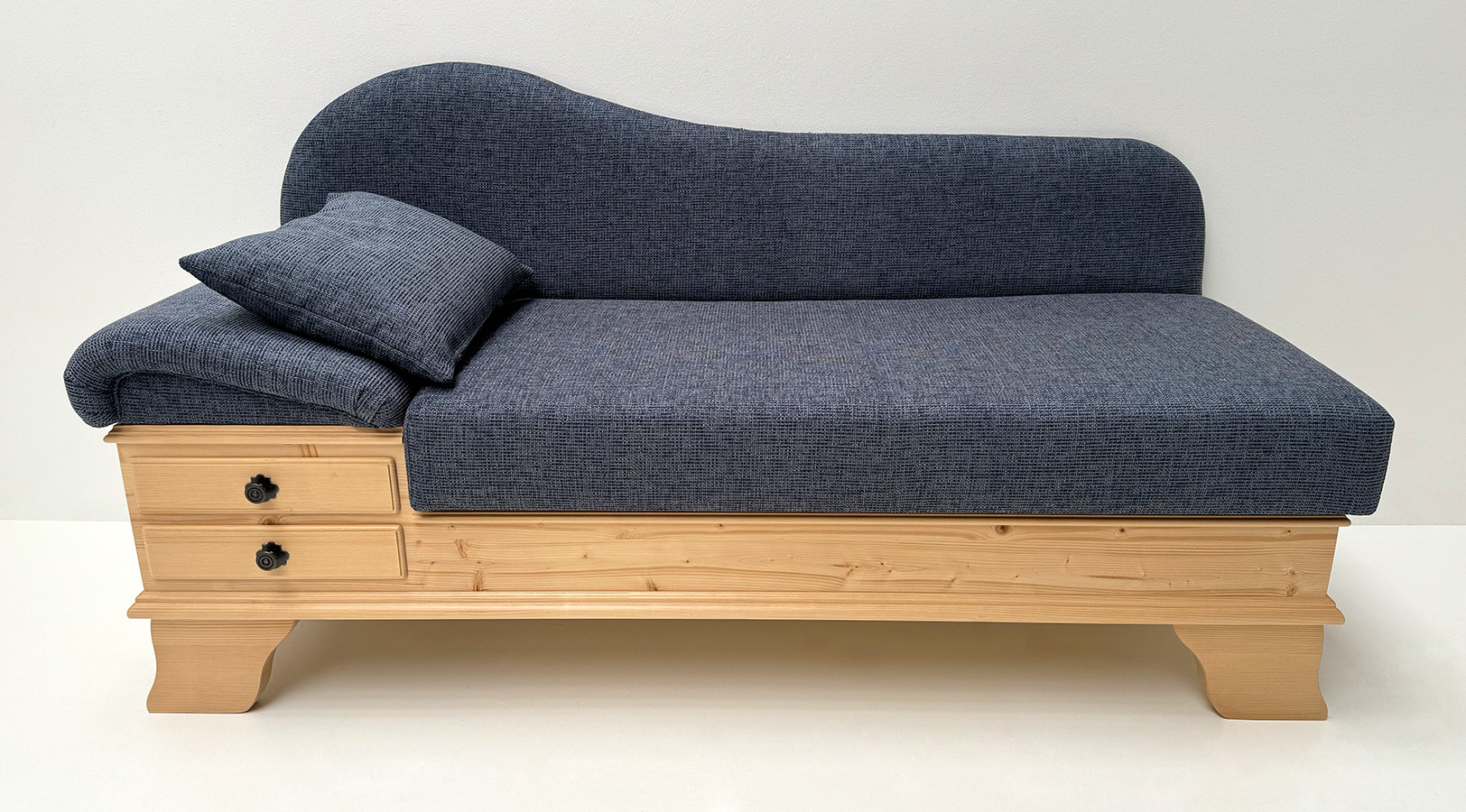 Sofa Liege Chiemgau Sonderlänge 180 cm,  Sitzhöhe 50 cm, Holz Adler Wengen 11455, Natura 812 blau