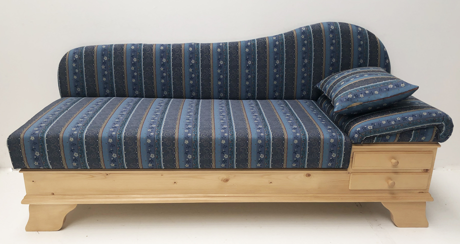 Sofa Liege Chiemgau Sonderstoff TS-2389, Sitzerhöhung auf 50 cm !
