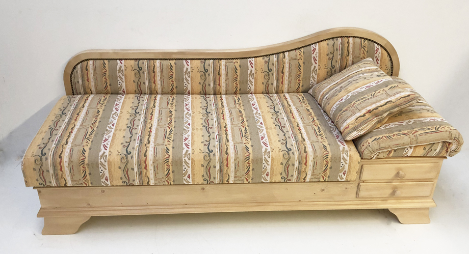 Sofa Liege Garmisch, Kopfteil rechts, Pocking beige, 38 Lagerstoffe preisgleich