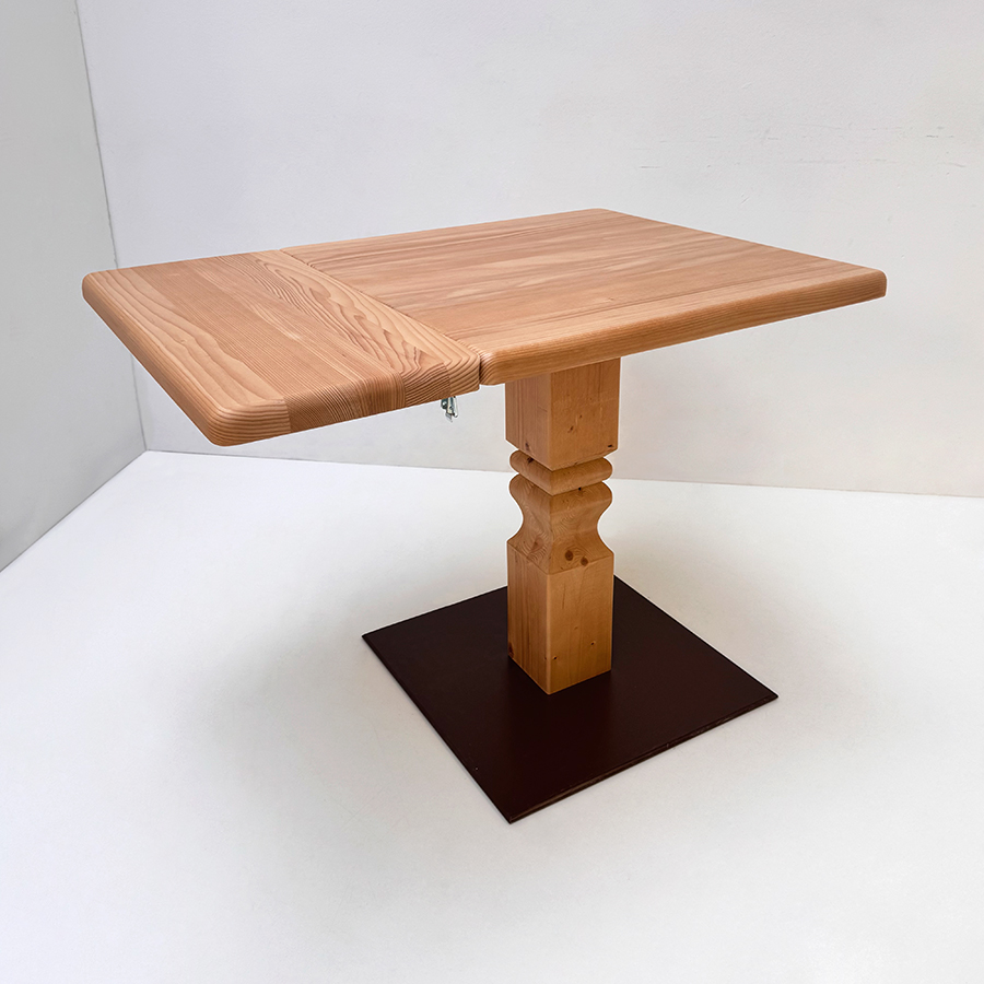 Klostertisch Mittelsäulen-Tisch, Fußscheibe Metall, Fichteplatte 70/70 cm mit 1 Ansteckplatte 30 cm