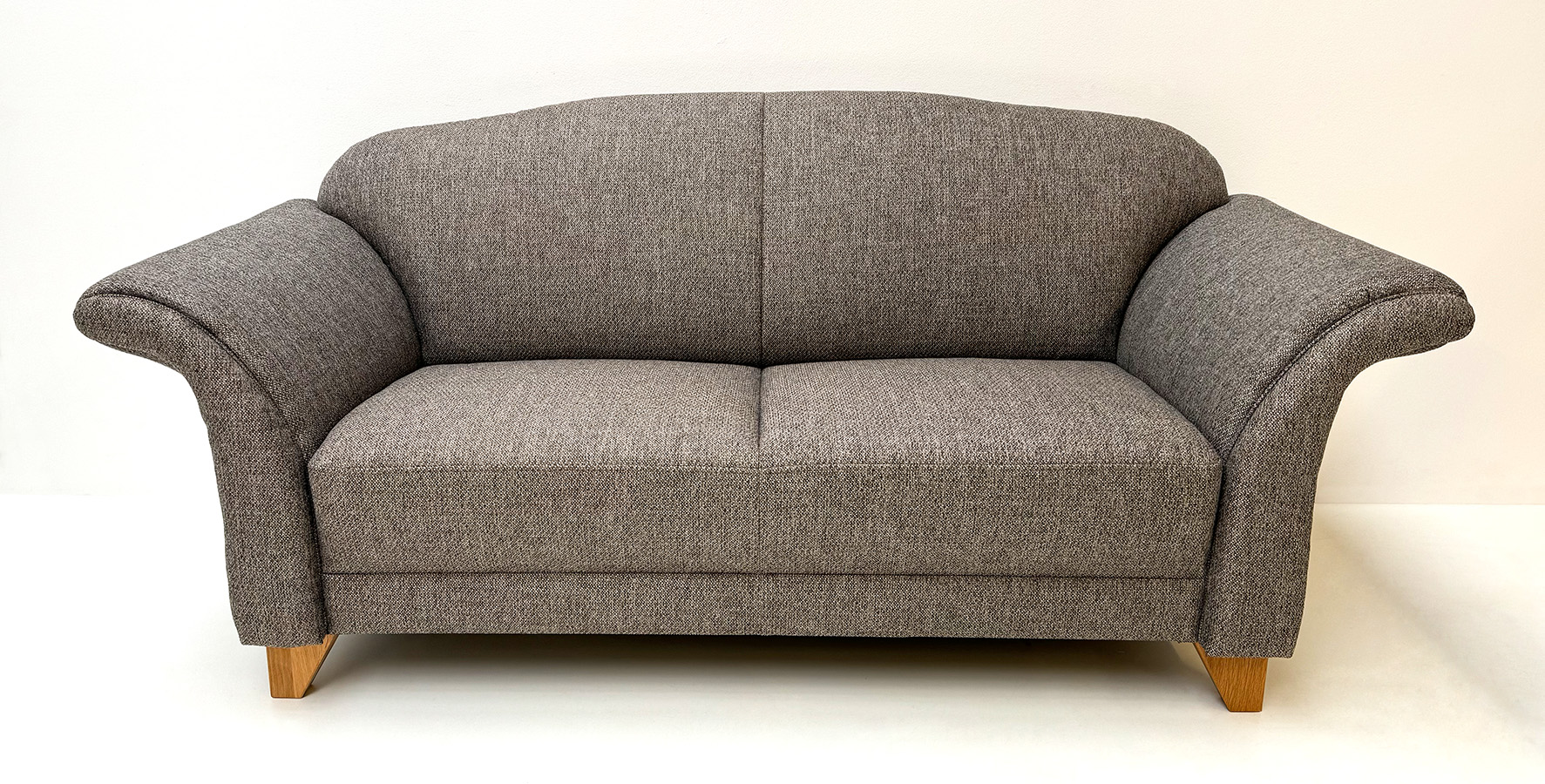 Polstersofa Davos 440-25, 2,5-Sitzer, Länge 192 cm, Füße F205 Eiche geölt, Stoff 626/09