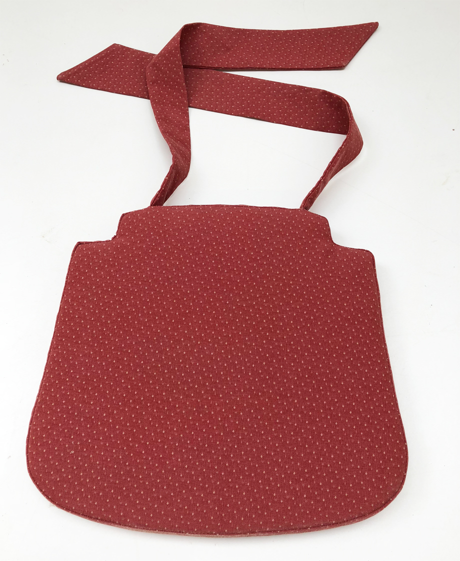 Stuhlkissen Kundenvorgabe nach Schablone mit Stegen genäht , Bändern zum Anbinden, Stoff TS-2275