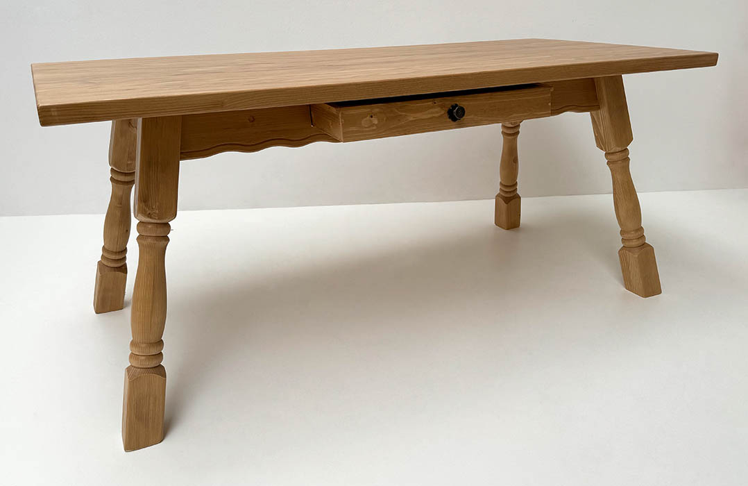 Vierfußtisch 4510 Amberg, 180/80 cm, mit Schubladen, Fichteplatte, Antik hell lackiert