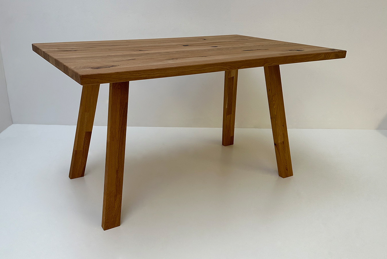 Tisch Lorenzo, Sondermaß 140/90 cm, Massivplatte, 4 cm stark, Profil R20