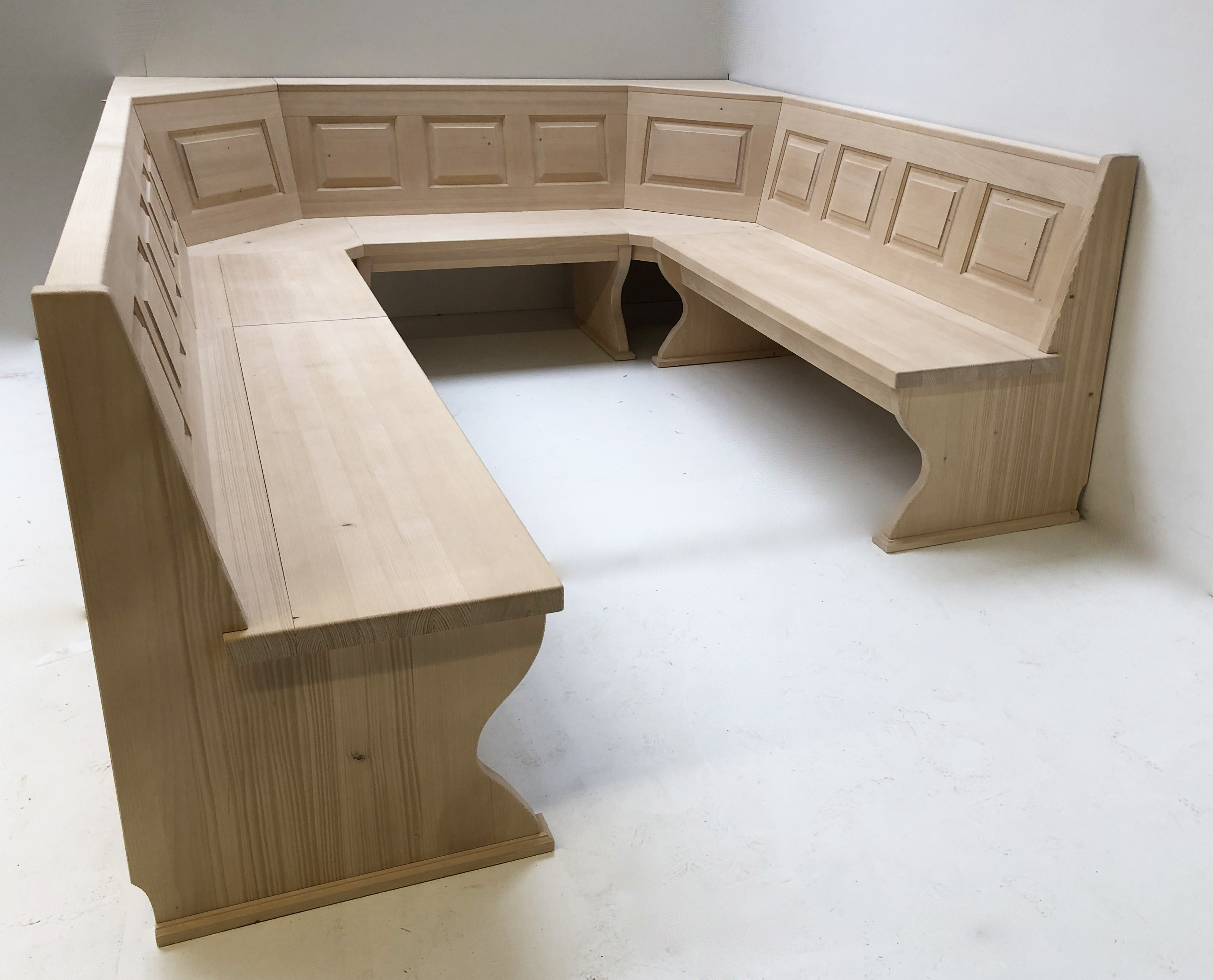 Eckbank Lindau U-Bank 310/220/230 cm , Truhen, Schlichte Wangen, gerader Sitzabschluß, nach Maß