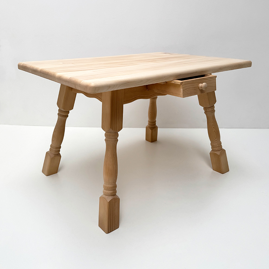 Vierfußtisch 4510 Amberg 120/80 mit Schubladen, massive Ahornplatte 4 cm, natur lackiert