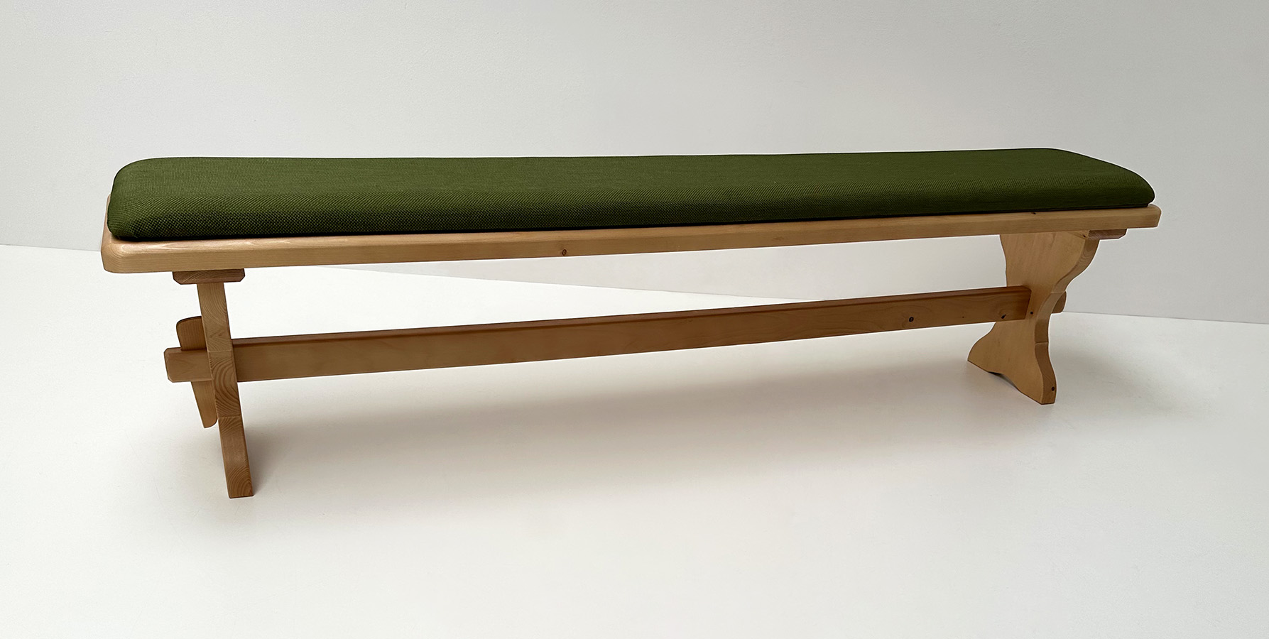 Vorbank Lindau,  Ausführung schwer, Länge 200 cm, Polsterplatte Verano 644