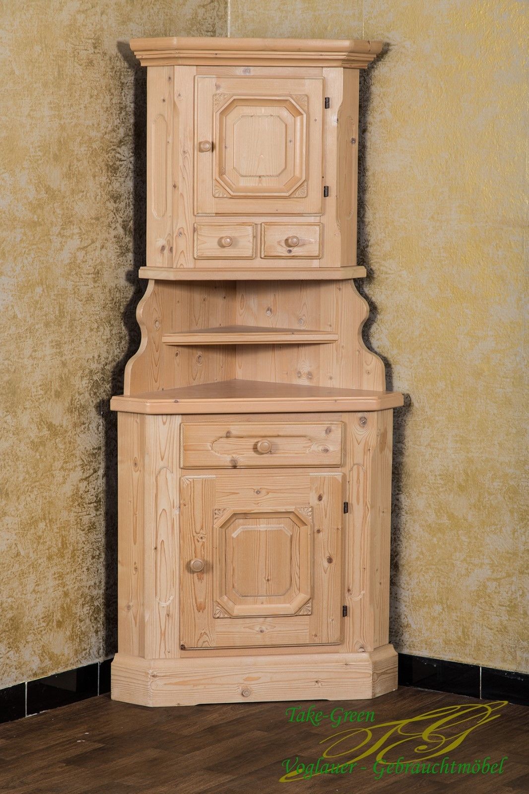 Voglauer Anno 1900 Eckschrank Bauernschrank