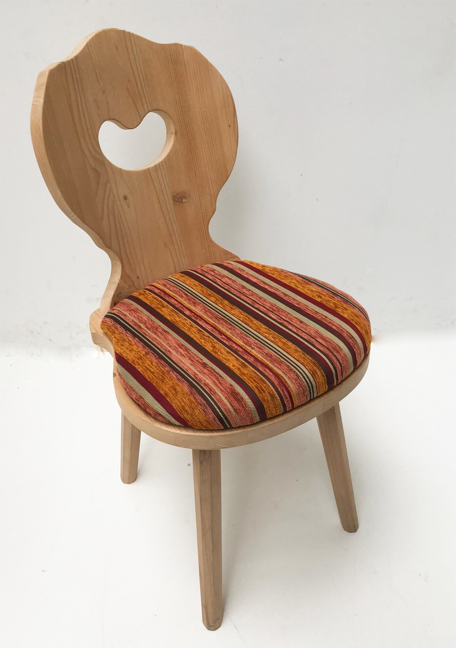 Bauernstuhl Landau mit Polsterplatte, Stoff Edmonton rot, jetzt in 38 Lagerstoffen preisgleich