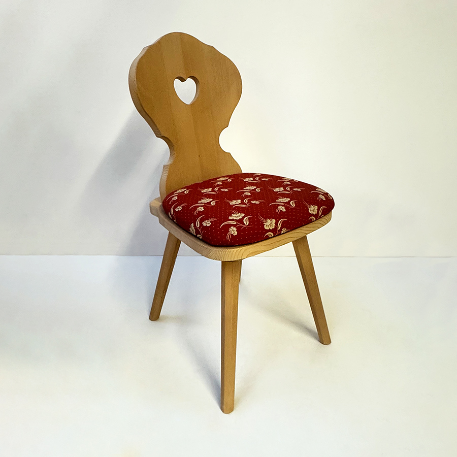 Bauernstuhl Munich, Fuß 8-Kant, Fichte, Rosner gewachst, Polsterplatte Kössen rot