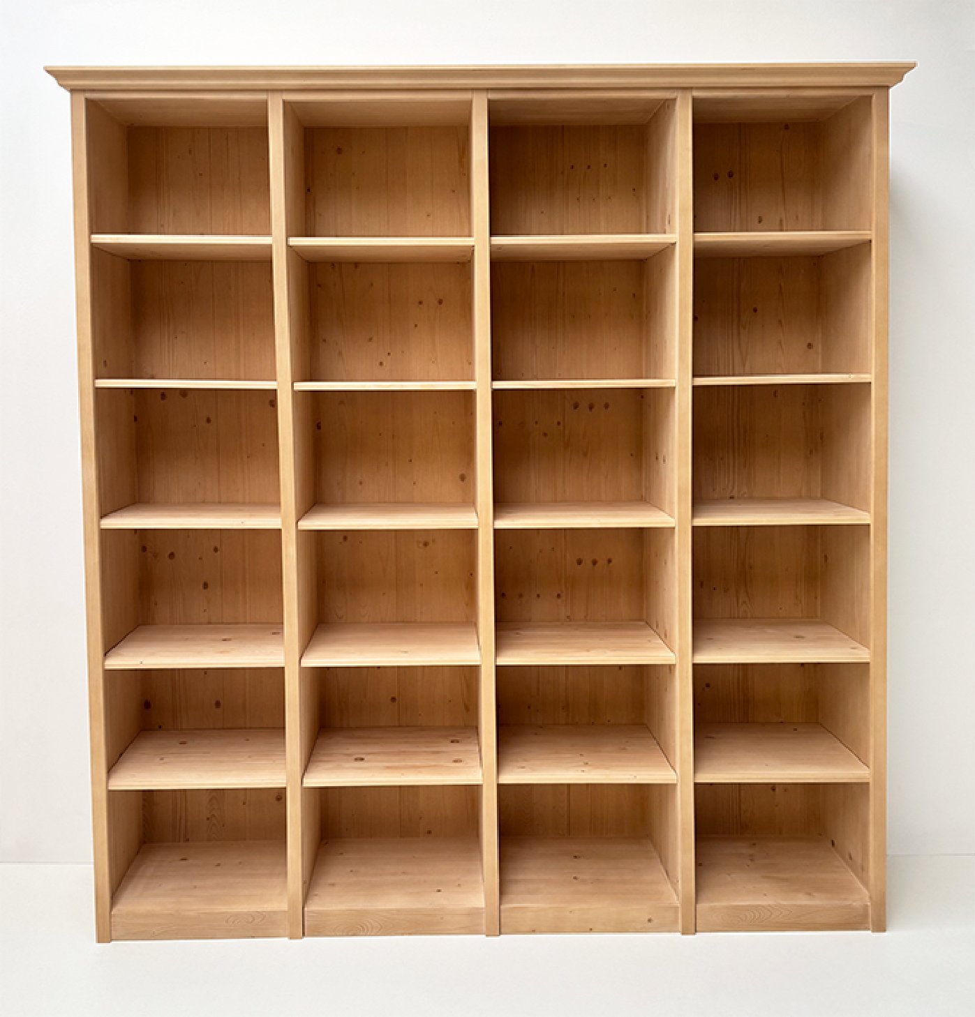 Bücherwand Füssen Wertach 4-fach Sondermaß 235 cm breit, Höhe 245 cm, Tiefe 47 cm, Nutztiefe 40 cm