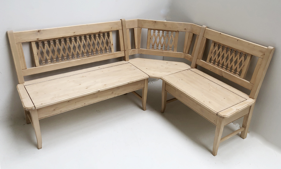 Kramsach, Eckbank 175/140 cm , mit Truhen, Rosner gewachst 