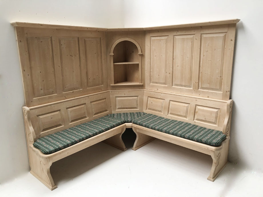 Eckbank LINDAU 195/195 Wandverkleidung mit Eckkapitel, extra tiefe Truhen, Bord 14 cm, Waidhaus grün