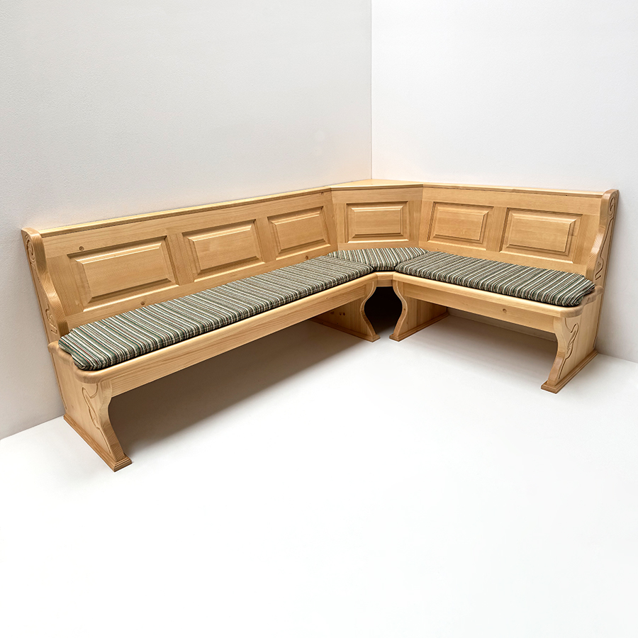 Eckbank Lindau 230/165 mit Truhen, geschnitzt, Sitz Höhenkürzung 46 cm inkl. Polster, TS-3026