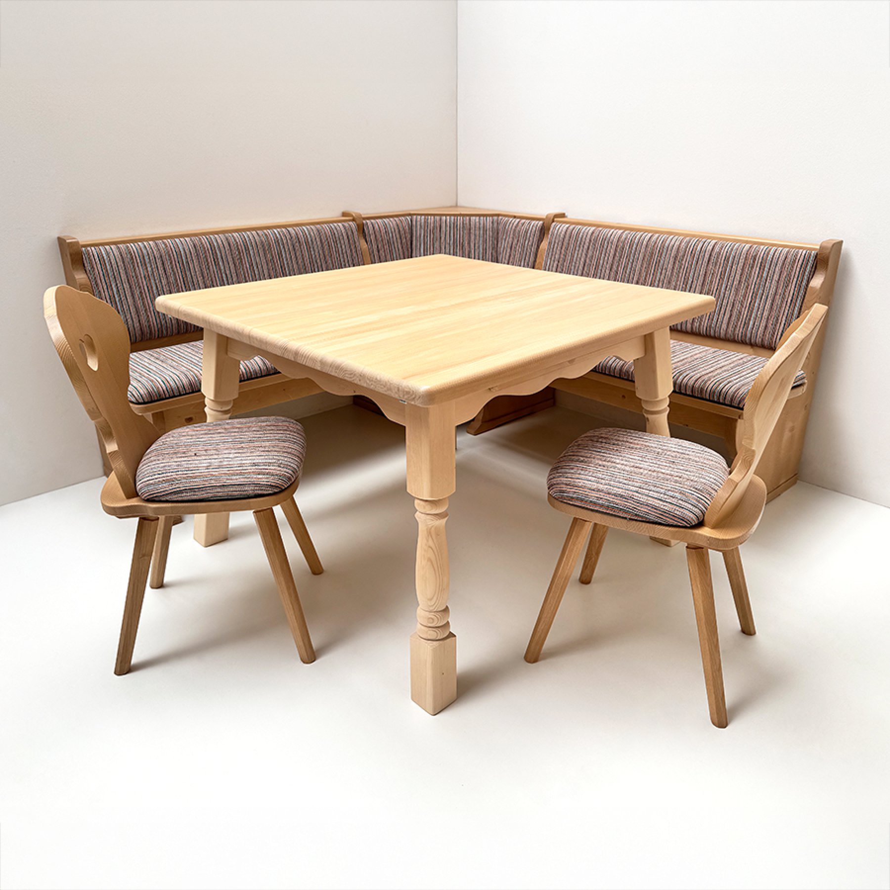 Eckbankgruppe Amberg groß 185/185 cm, Tisch 110/110 cm, Platte 4 cm, Vollpolster, Salzburg 47