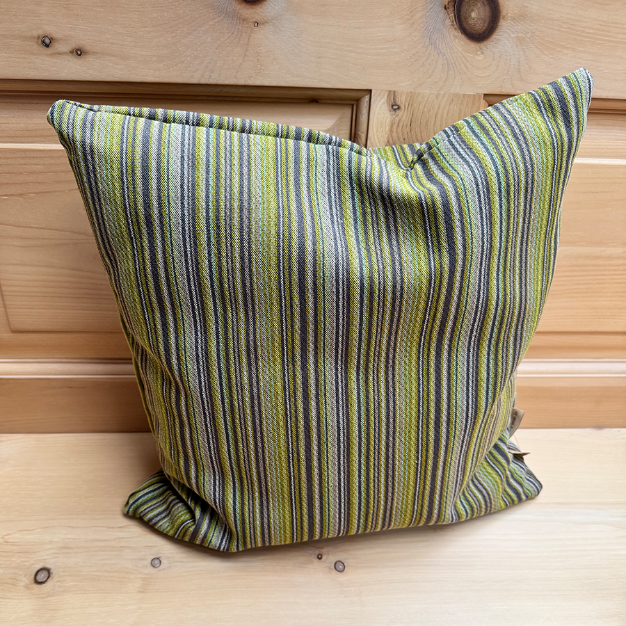 Federkissen, Kissen genäht  40/40 cm mit Reißverschluss, Stoff Cortina TS-6340, Streifen grün