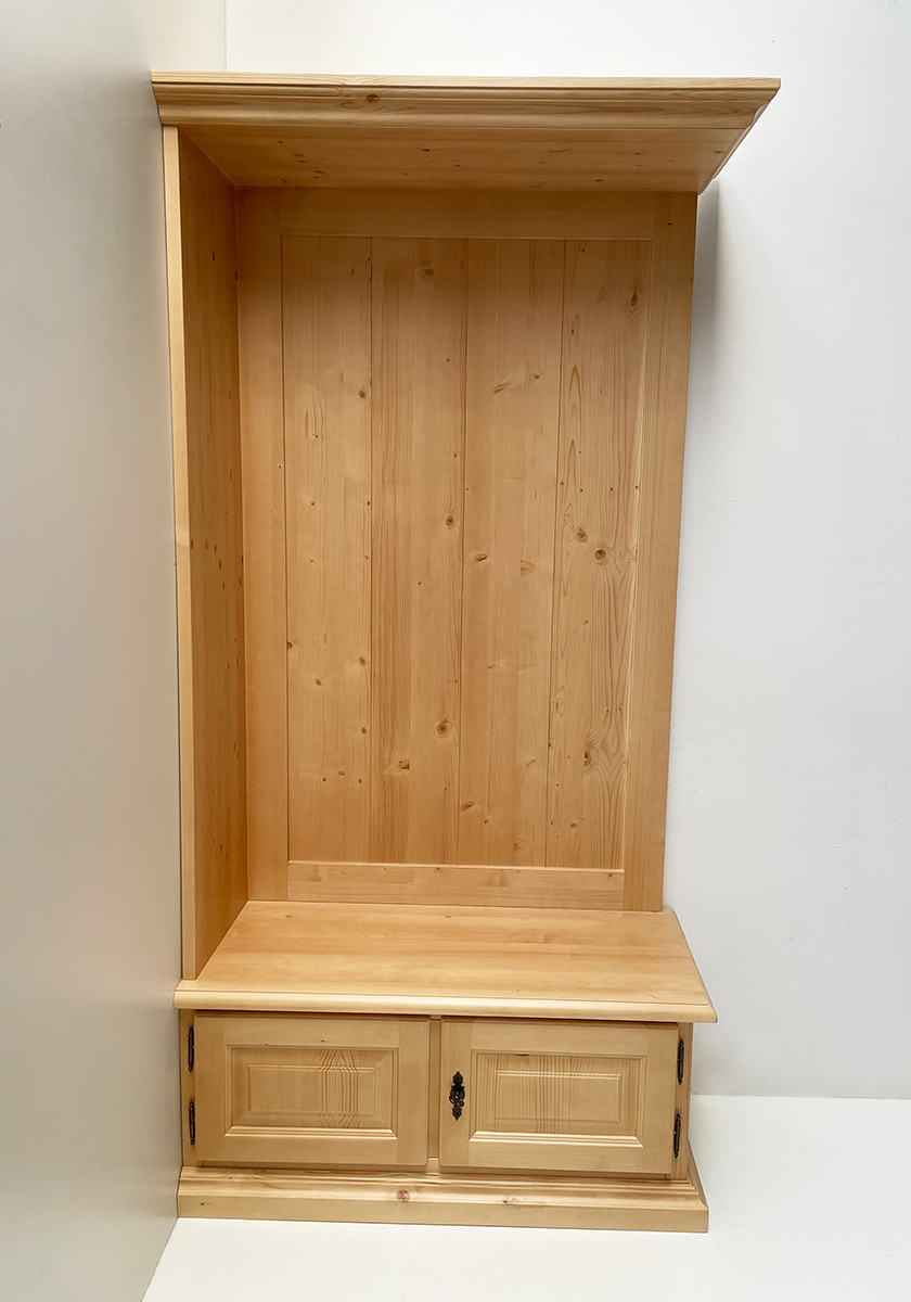 Garderobe Füssen mit Panele und Schuhkommode