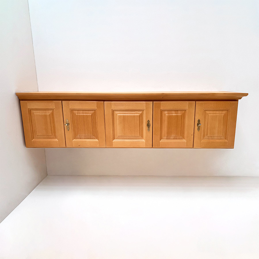 Wandhängeschrank, mit Kranz, Abschluß rechts, mit 5 Türen