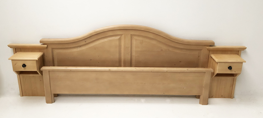 Hotel Doppelbett Trient 180/200 cm, Hotel-Doppelbett , niedriges Fußteil, 2 Nachtkonsolen B 40 cm