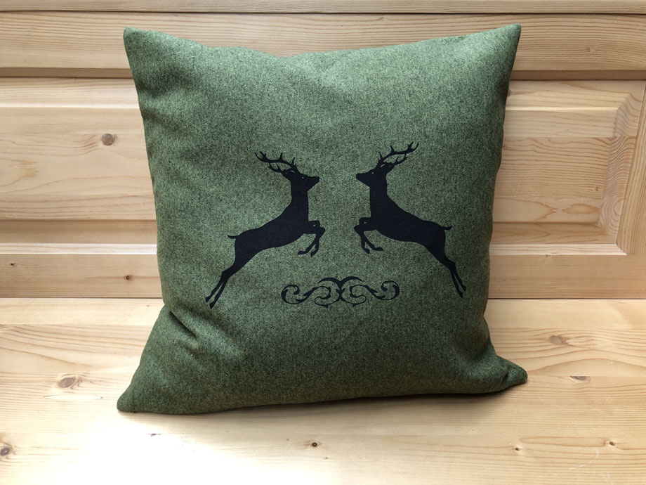 Federkissen, Kissen genäht  50/50 cm mit Reissverschluss, Stoff Hubertus moos