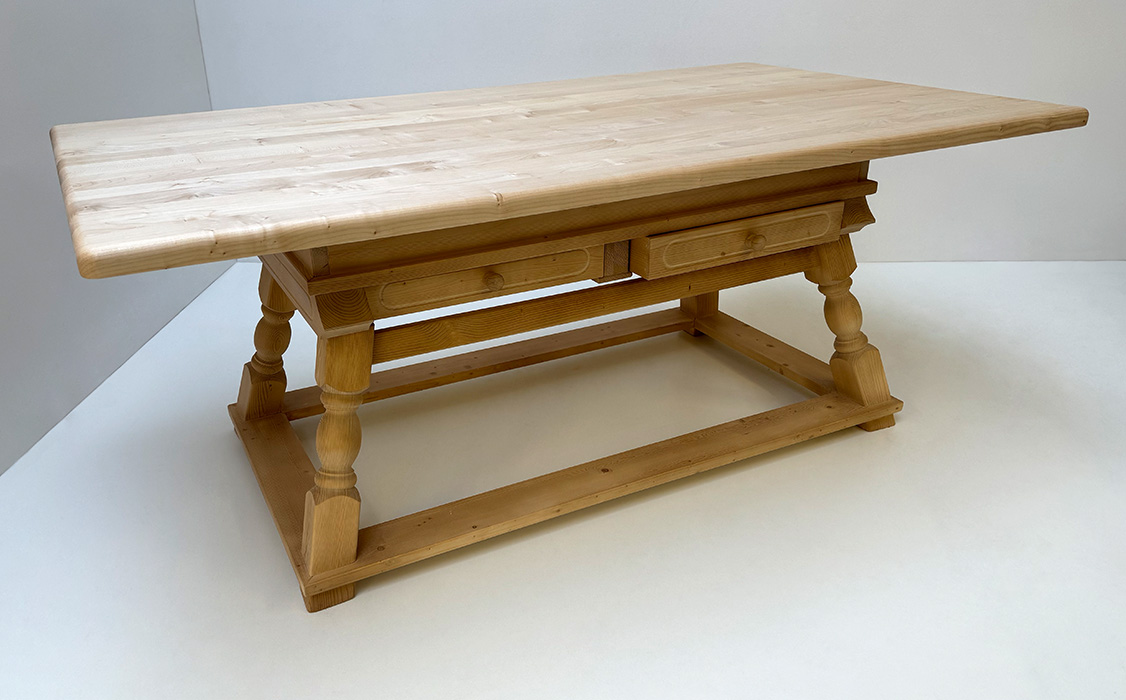 Landhausmöbel Jogltisch Sondermaß 110/200 cm, Ahornplatte natur geölt, Rosner gewachst