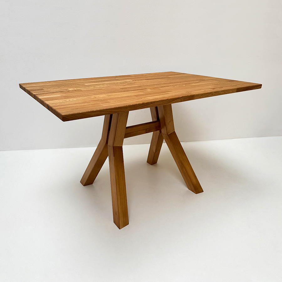 Kreuzfuß Y-Tisch Lindau, Fichte, Antik hell (Kleur1) lackiert , Platte 125/85 cm, Wildeiche geölt