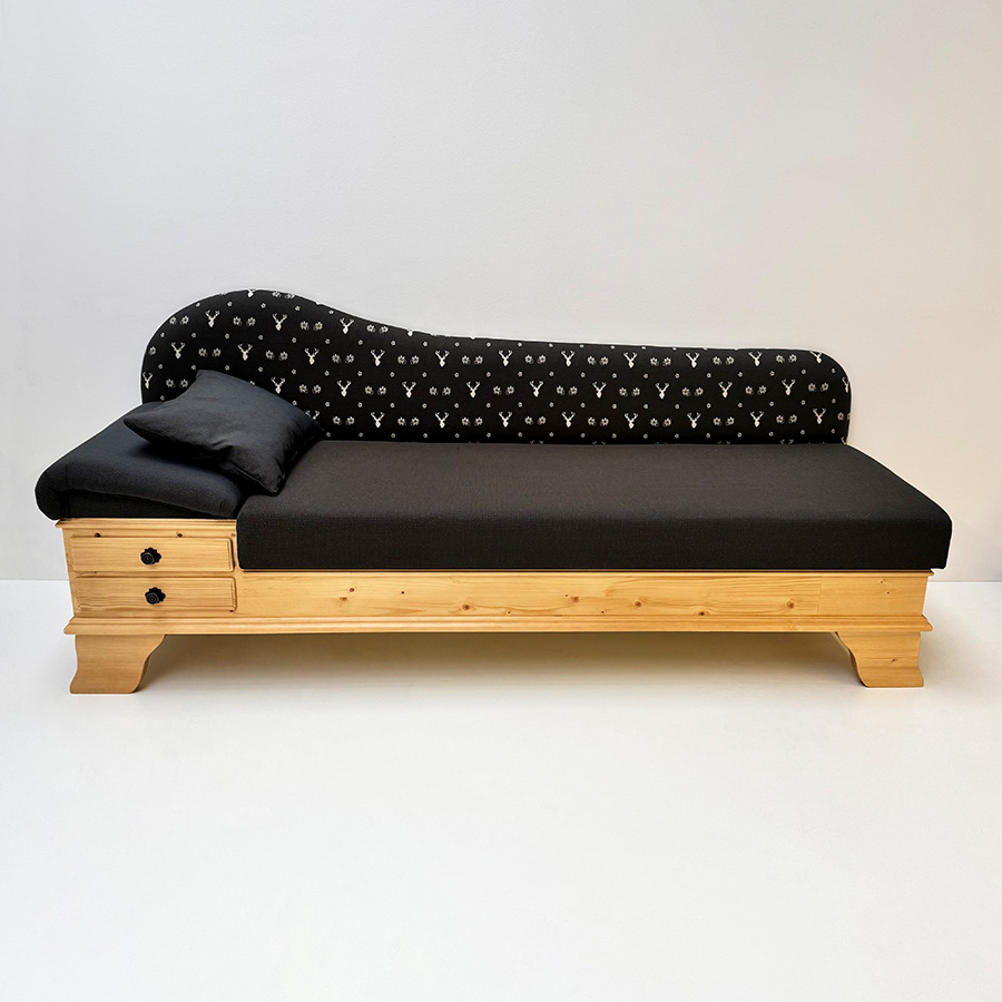 Sofa Liege Chiemgau, Sonderlänge 220 cm, Sitzhöhe 50 cm, TS-3005 Hirsch grau, TS-3019 Uni Grau