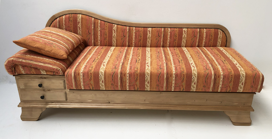 Sofa Liege Garmisch, Kopfteil links, Pocking terra, Sitzerhöhung 3 cm, Antik hell lackiert