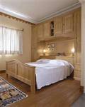 Mountain Schlafzimmer Überbau und Schnitzerei