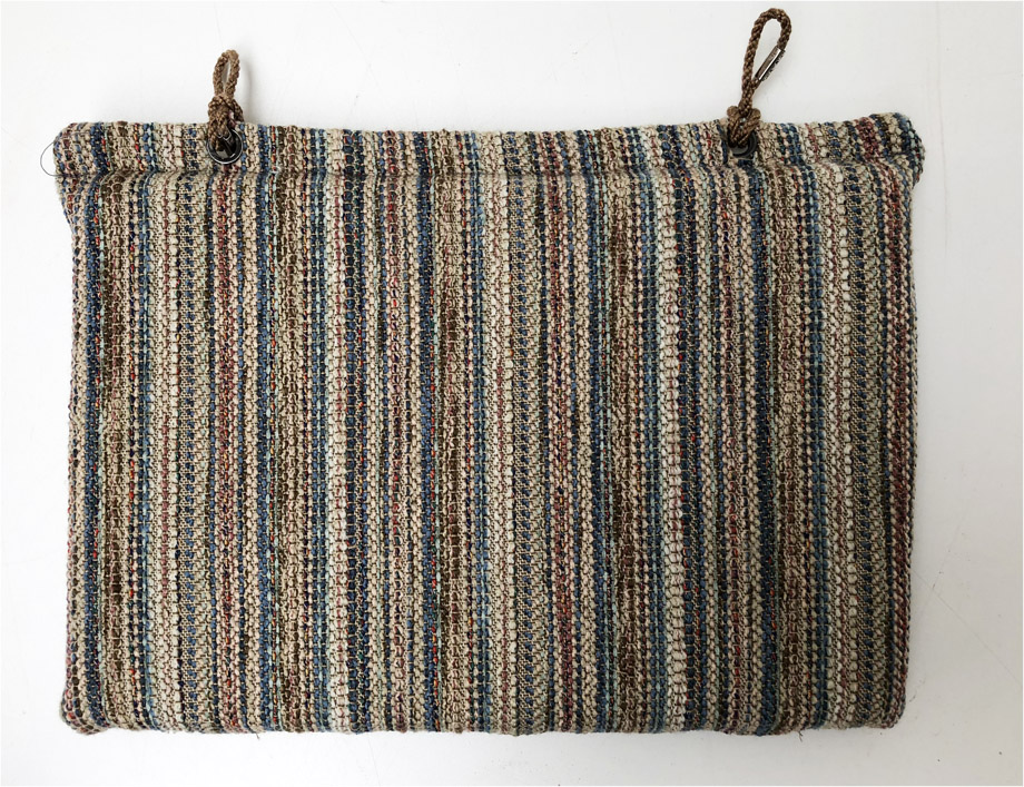 Polstersatz EKA Eckbankgruppe  Rückenkissen,  Befestigung Rückenpolster mit Ösen und Kordelschlaufen