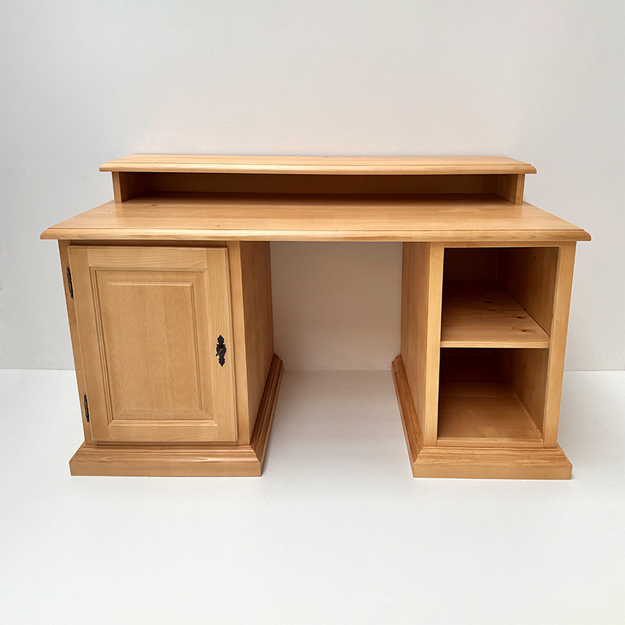 Schreibtisch Füssen Breite 150 cm,  1 Container, 1 Regal offen, Aufsatz, Monitorbrücke