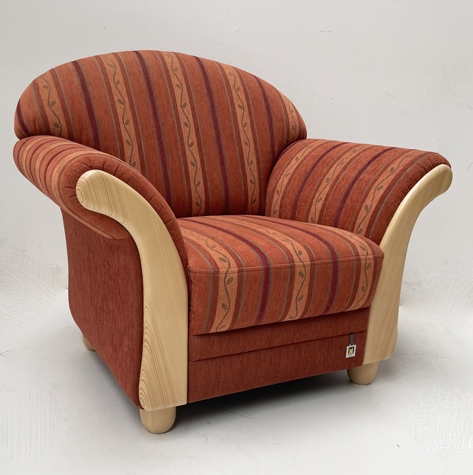 Polstersessel Wallis 344-10, Holzchatosen Fichte, Rosner lackiert, Stoff 838/19+09