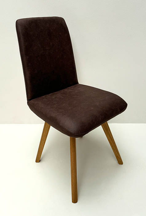 Stuhl Toma T04, mit Wildeichegestell, Macy 08 brown