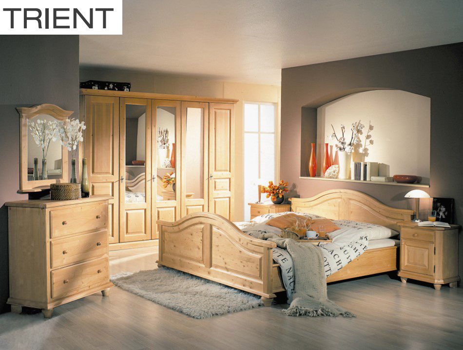 Schlafzimmer Trient, Schrank 5-trg., 3 Spiegeltrüren, Doppelbett 180 cm, 2 Nachtkommoden