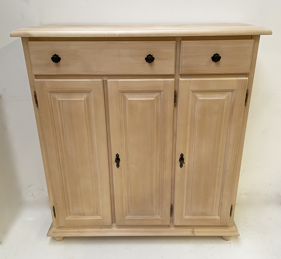 Vertiko Wäschekommode Füssen 3 Türen, 2 Schubladen