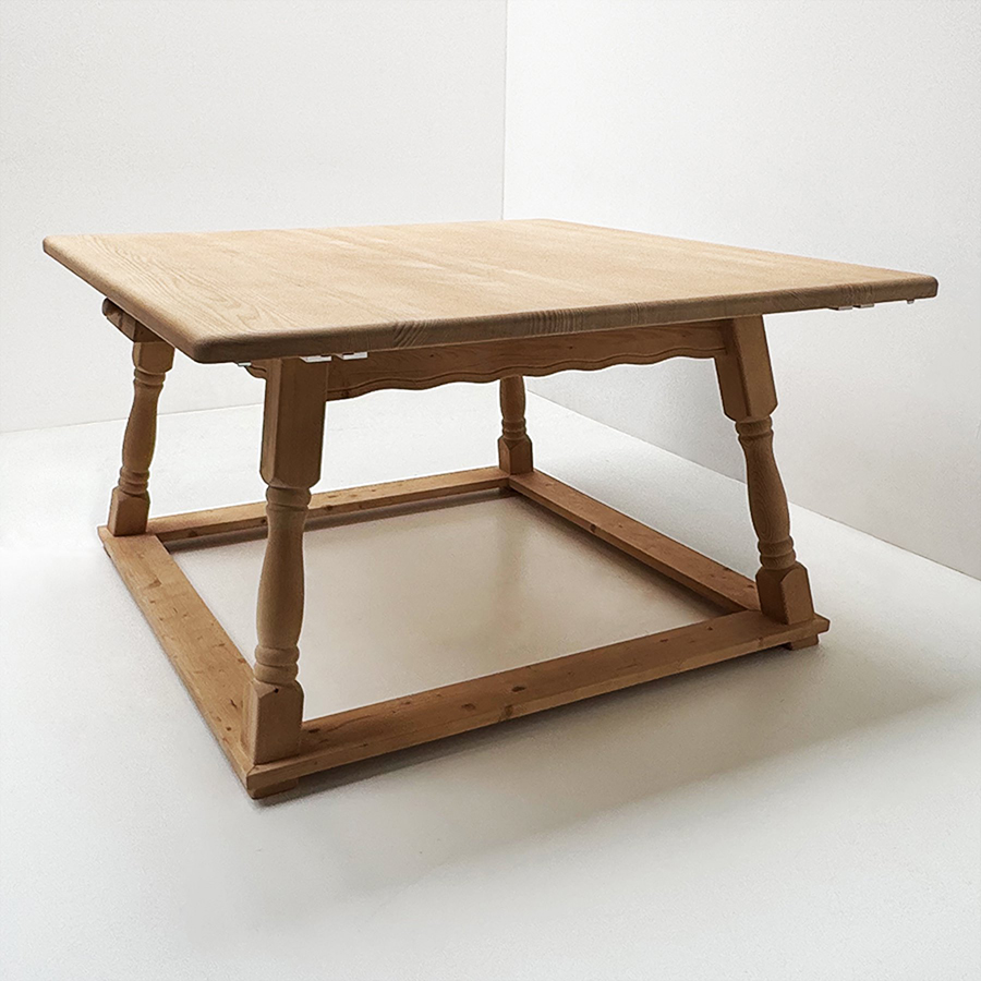 Vierfußtisch 4520 Amberg 140/140 mit Fußrahmen