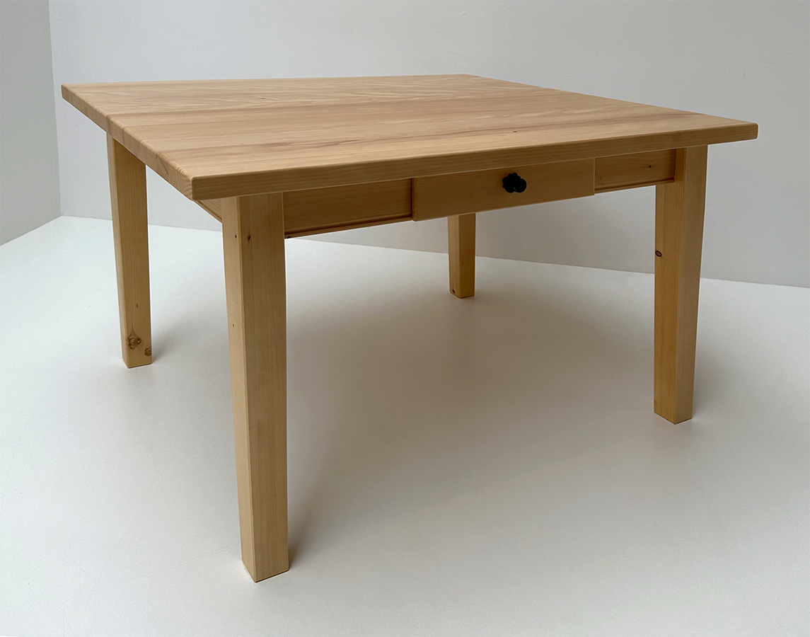 Vierfußtisch Nürnberg  120/120 cm Fichte mit Schubladen, Plattenprofil R5