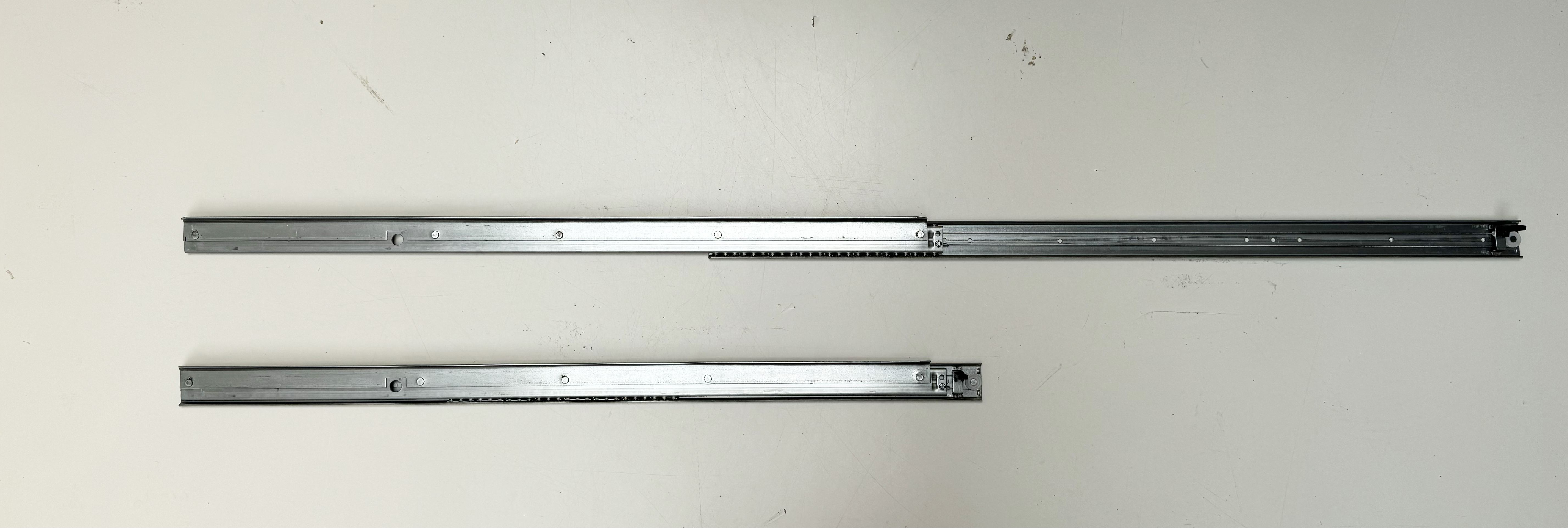 Tischauszug Metall 100-67, Auszug 60 cm mit Bremse